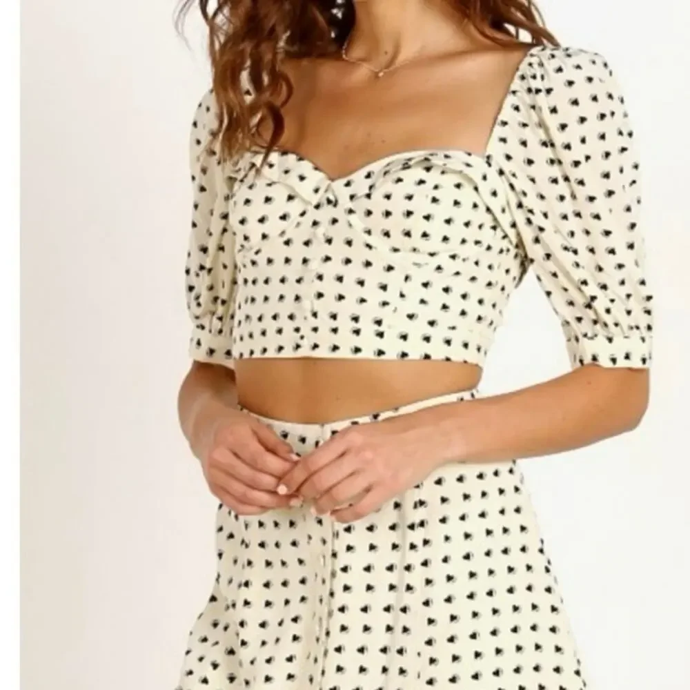 For Love & Lemons Sweetheart Crop Top Creme Heart Print Puff Sleeve Bustier Sz M